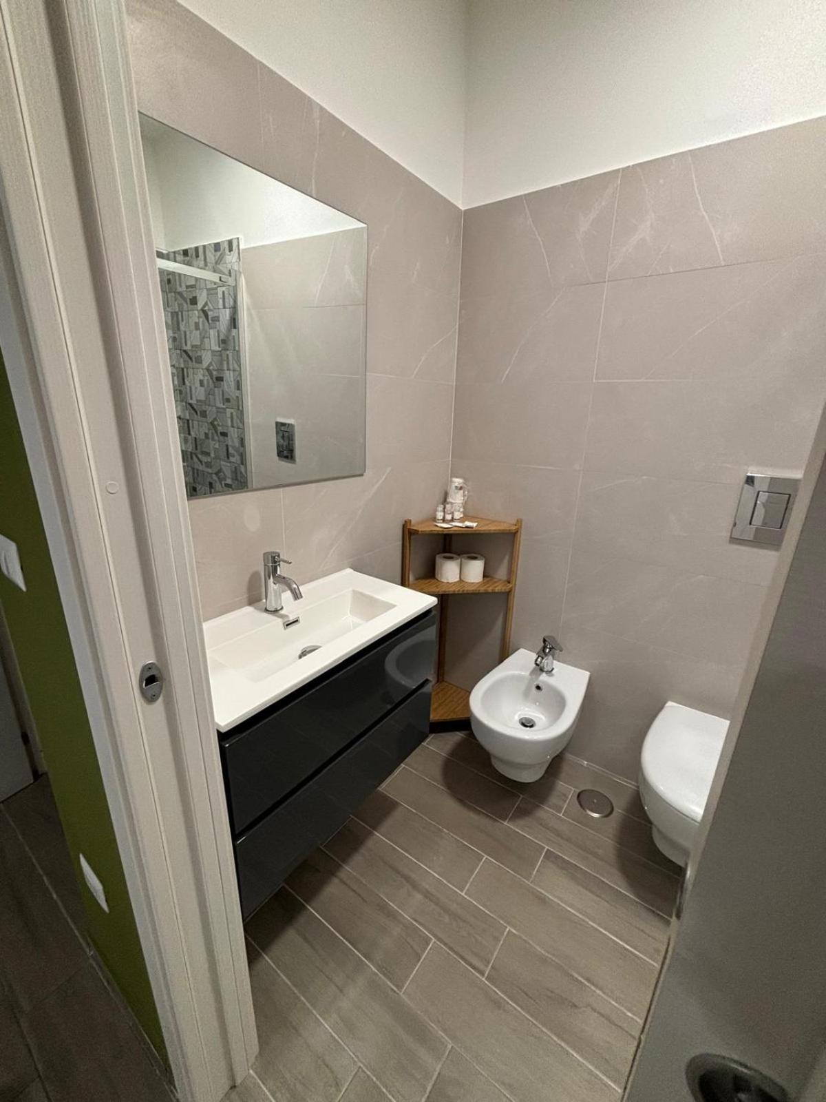 Studio19 Naples Luaran gambar
